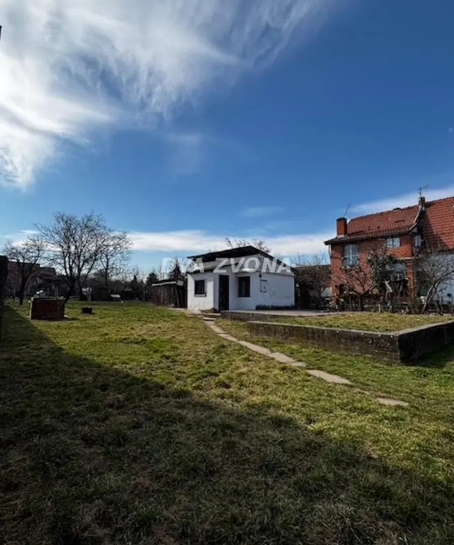 Sale, land lot, 700m², Čortanovci, Inđija