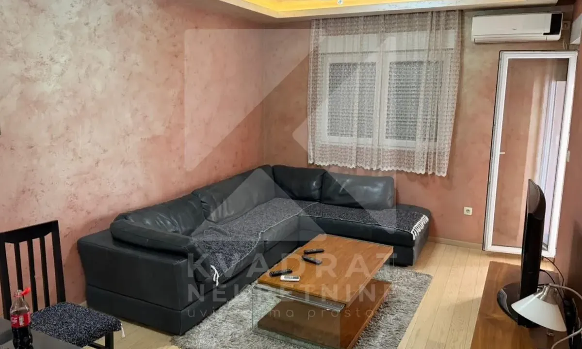 Izdavanje, jednosoban stan, 46m², City Kvart, Podgorica