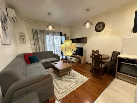 Izdavanje, dvosoban stan, 60m², Ljubović, Podgorica