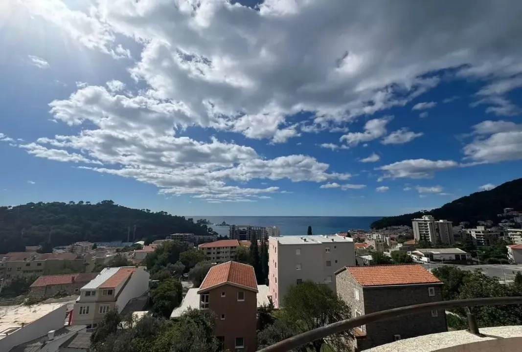 Sale, four bedroom apartment, 176m², Petrovac, Budva
