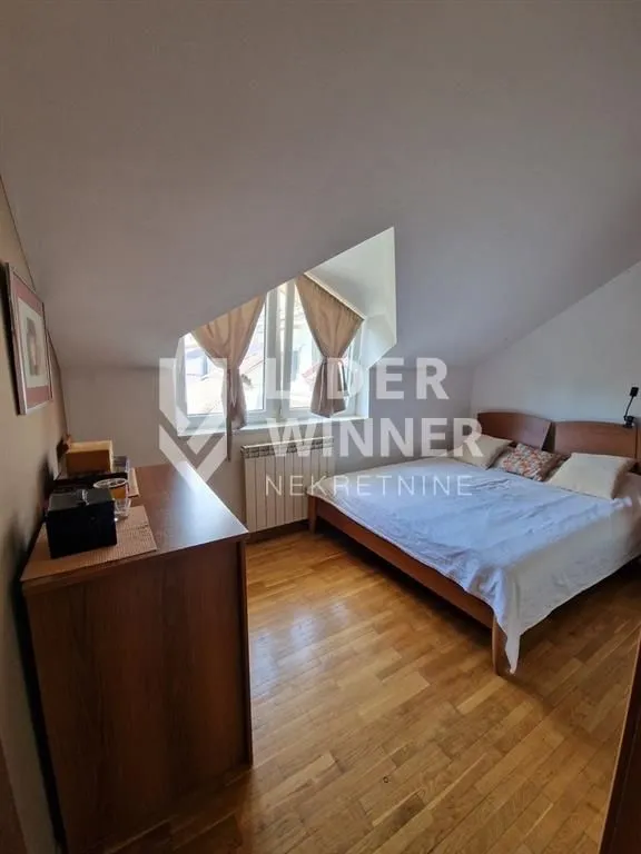 Prodaja, četvorosoban stan, 80m², Savski Venac, Beograd