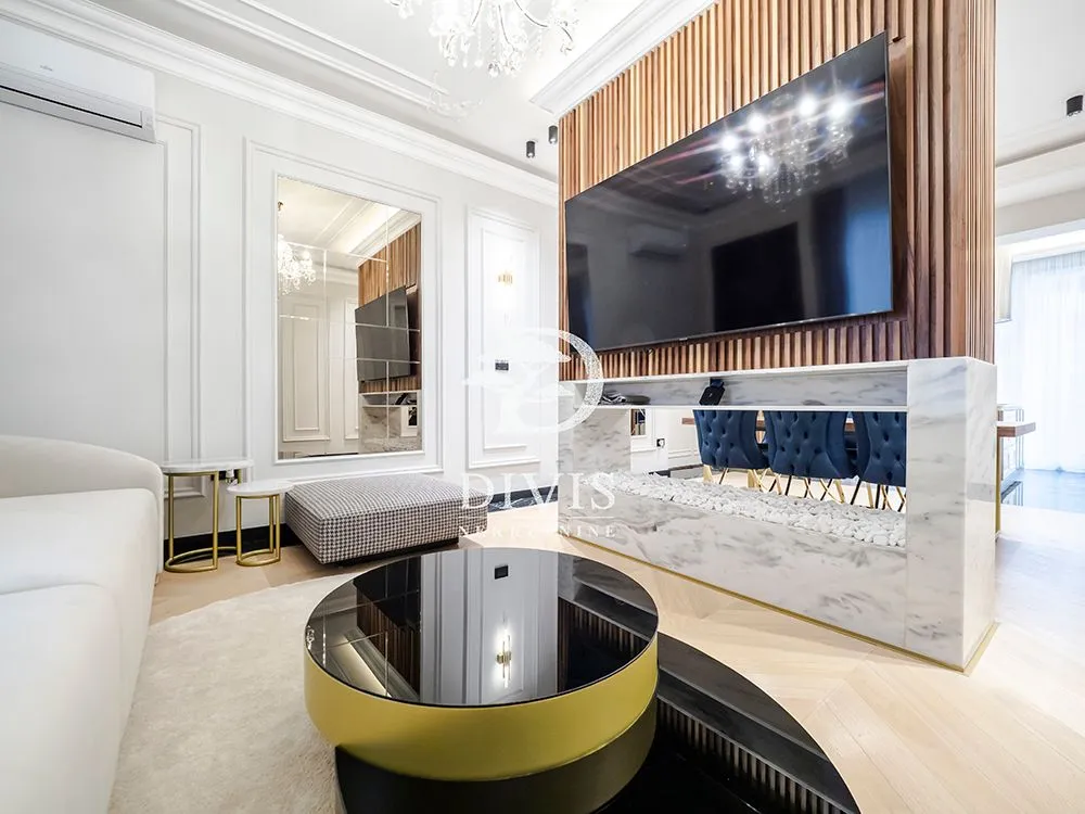 Rent, four bedroom apartment, 100m², Cvetni Trg, Vračar Sve Podlokacije