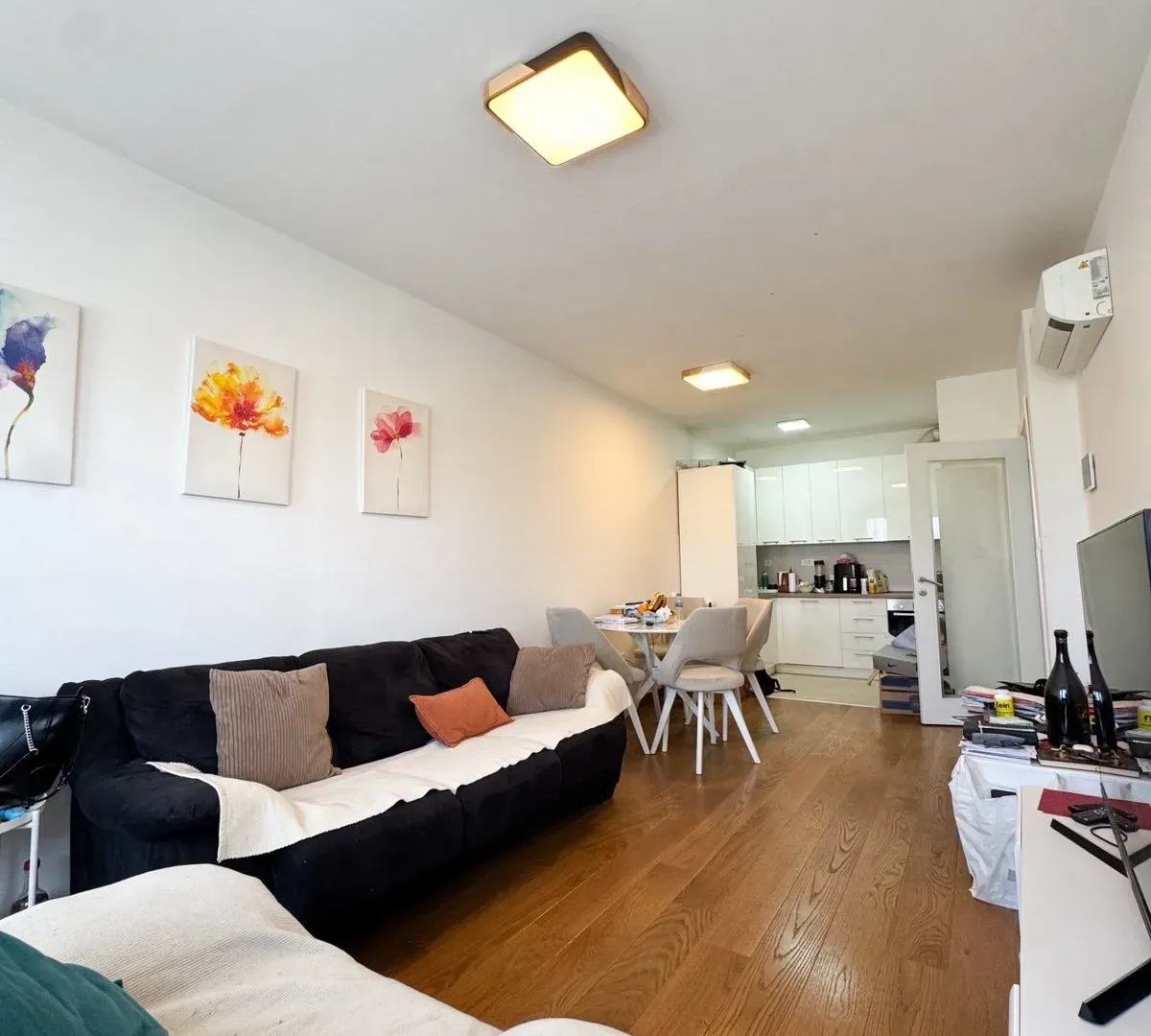 Prodaja, jednosoban stan, 45m², Tološka šuma, Podgorica
