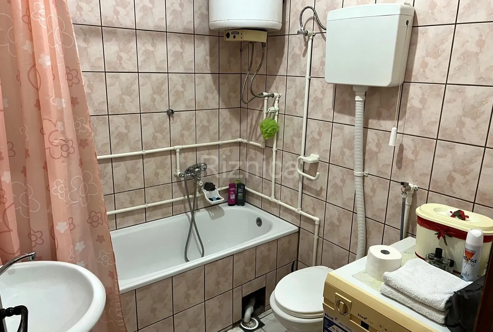 Sale, house, 306m², Niš, Srbija