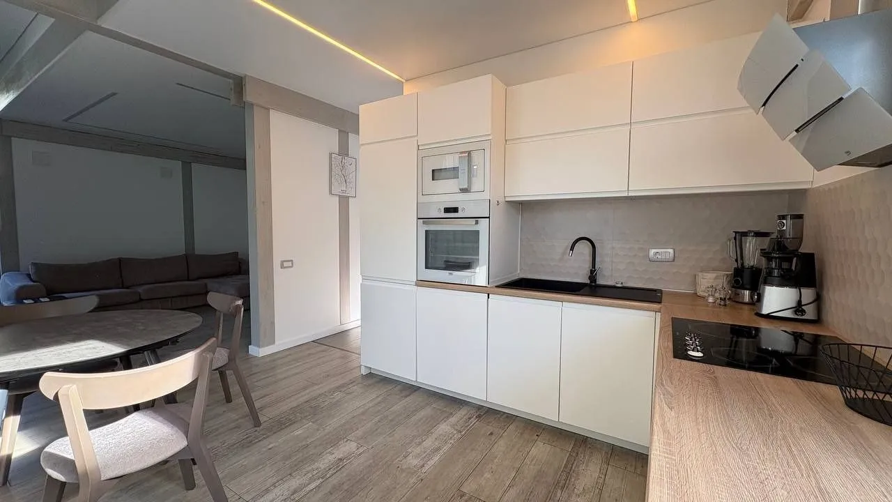 Prodaja, kuća, 487m², Mrčevac, Tivat