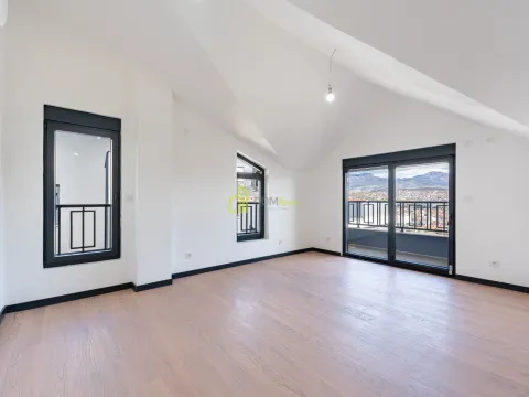 Prodaja, dvosoban stan, 68m², Donja Gorica, Podgorica - image 3