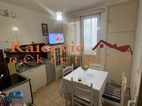 Prodaja, trosoban stan, 66m², Karaburma, Palilula Sve Podlokacije - image 9