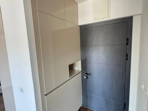 Prodaja, jednosoban stan, 42m², Centar, Bar - image 7