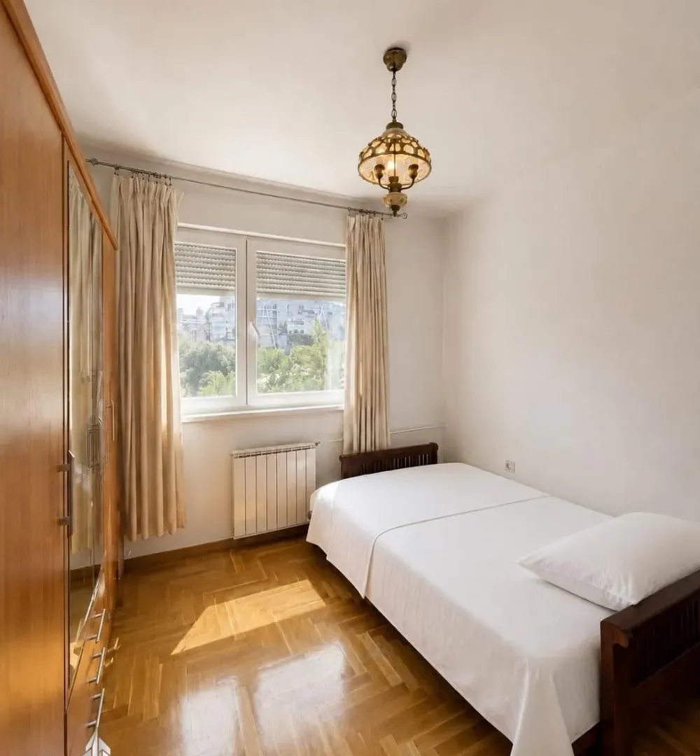 Izdavanje, dvosoban stan, 51m², Novi Beograd Blok 22, Novi Beograd Sve Podlokacije