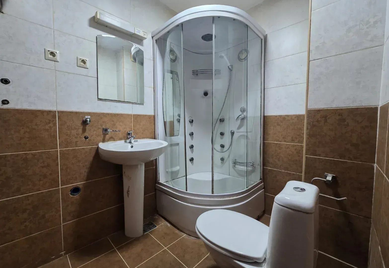Prodaja, dvosoban stan, 73m², Dalmatinska ulica, Podgorica