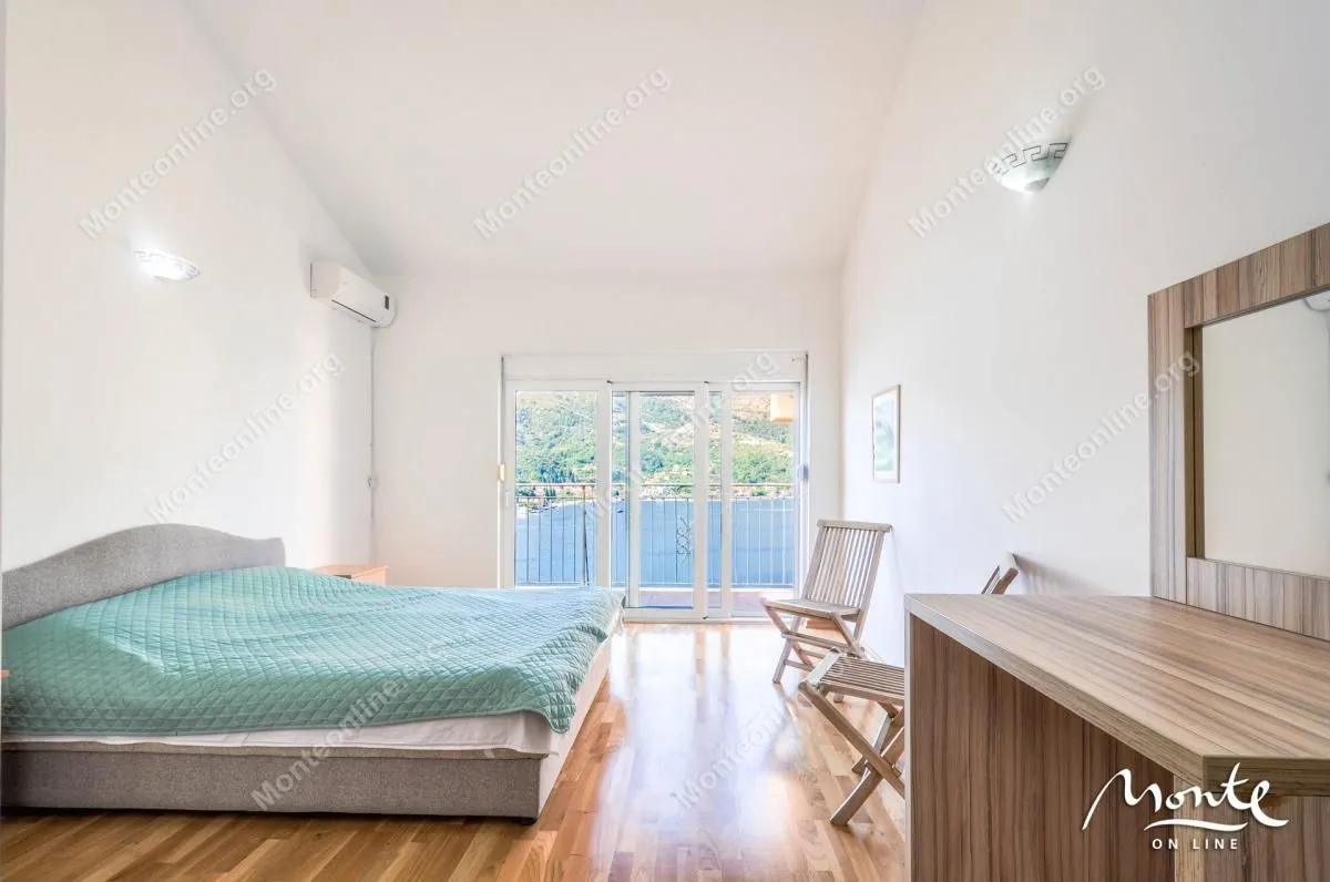 Prodaja, kuća, 148m², Lepetani, Tivat