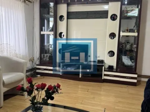 Prodaja, kuća, 214m², Ćuprija, Srbija