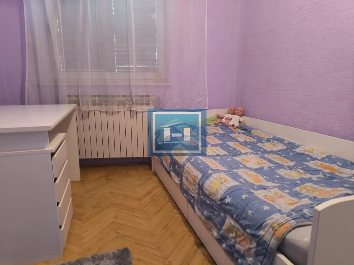 Rent, house, 238m², Ćuprija, Srbija