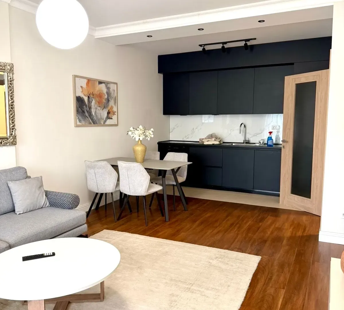 Izdavanje, jednosoban stan, 52m², Master Kvart, Podgorica