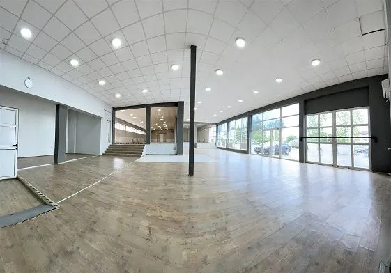 Rent, office space, 850m², Zemun Sve Podlokacije, Beograd