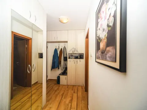 Prodaja, jednosoban stan, 48m², Stari Aerodrom, Podgorica - image 5