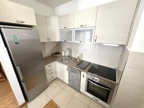 Rent, one bedroom apartment, 54m², City Kvart, Podgorica - image 3