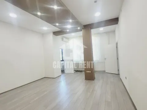Rent, office space, 36m², Senjak, Beograd - image 5