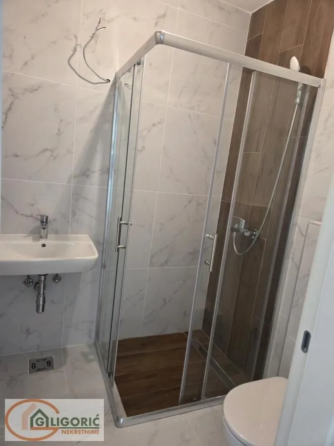 Sale, three bedroom apartment, 95m², Cvetkova Pijaca, Zvezdara Sve Podlokacije