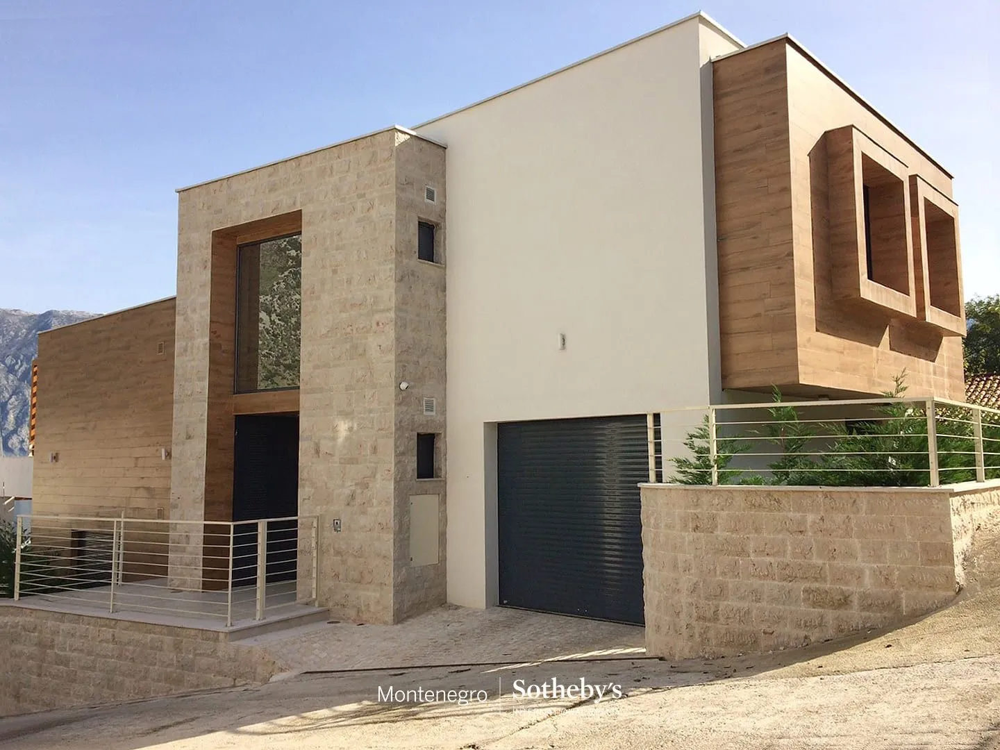 Sale, house, 326m², Stoliv, Kotor