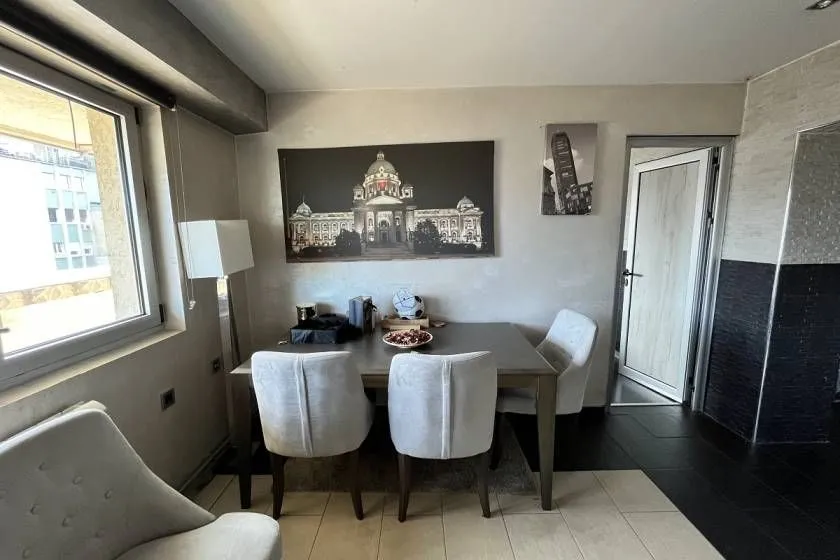 Izdavanje, stan, 85m², Palilula Sve Podlokacije, Beograd