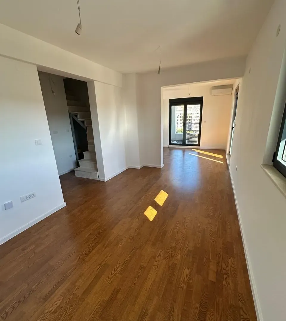 Rent, three bedroom apartment, 100m², Zagorič, Podgorica