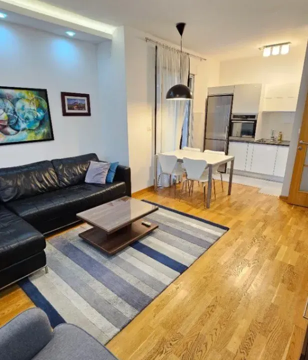 Izdavanje, jednosoban stan, 53m², City Kvart, Podgorica