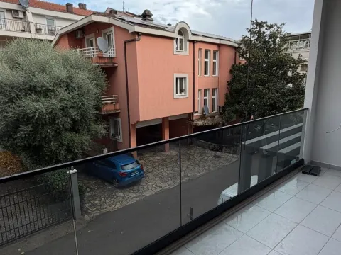 Prodaja, jednosoban stan, 47m², Momišići, Podgorica - image 6