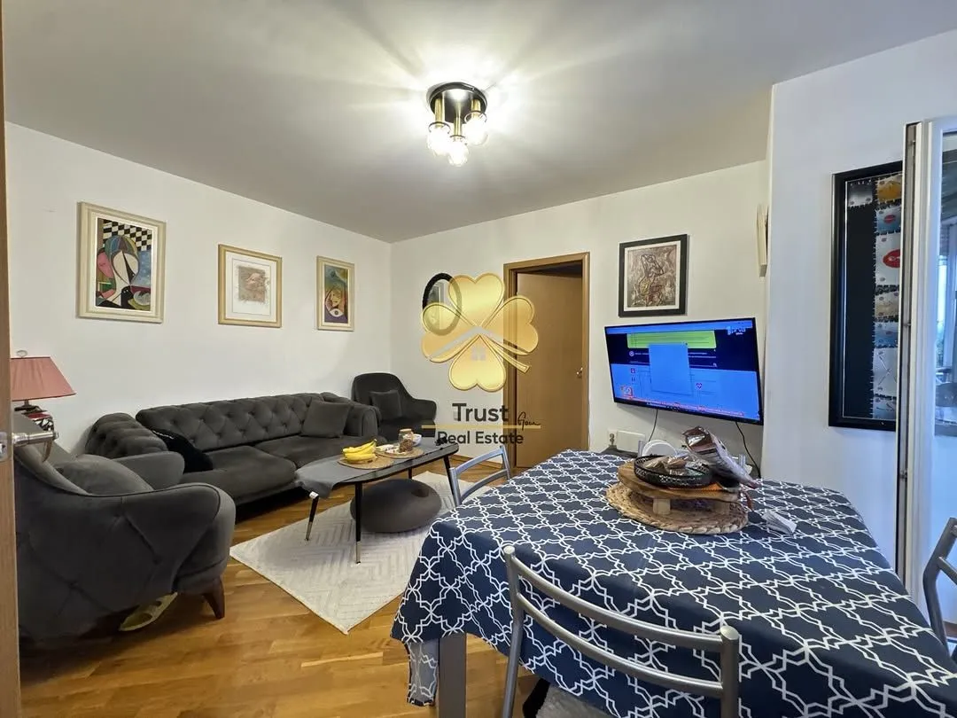 Prodaja, dvosoban stan, 50m², Blok 9, Podgorica