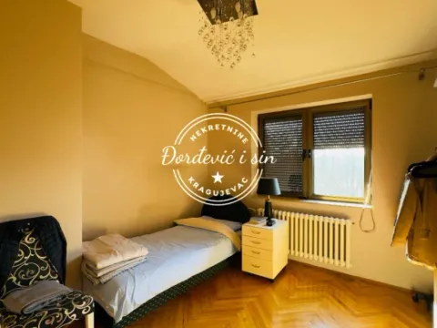 Sale, five bedroom apartment, 151m², Vašarište, Kragujevac - image 12