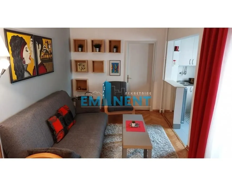 Rent, two bedroom apartment, 42m², Stari Grad, Beograd