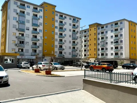 Izdavanje, dvosoban stan, 62m², Pobrežje, Podgorica - image 8