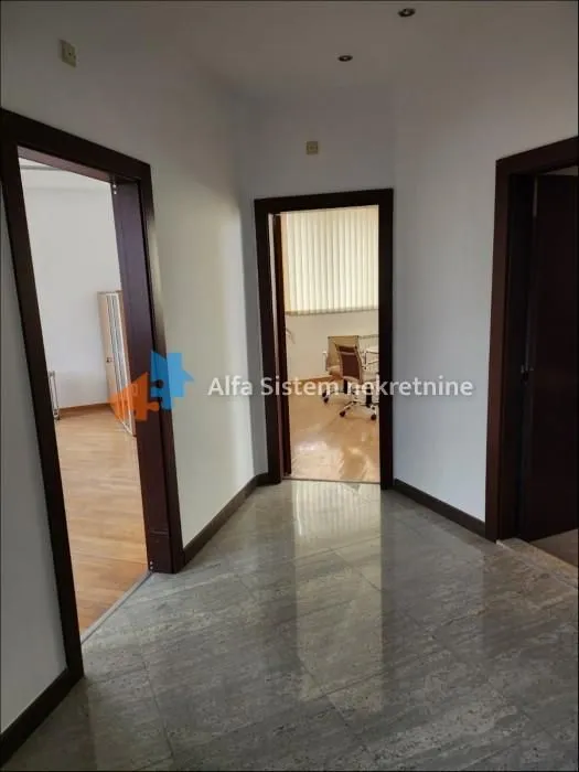 Rent, office space, 300m², Bezanijska Kosa 1, Bežanijska Kosa Sve Podlokacije