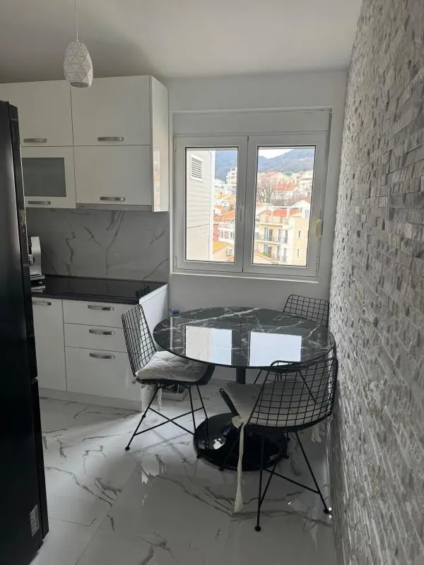 Sale, two bedroom apartment, 78m², Lazi, Budva