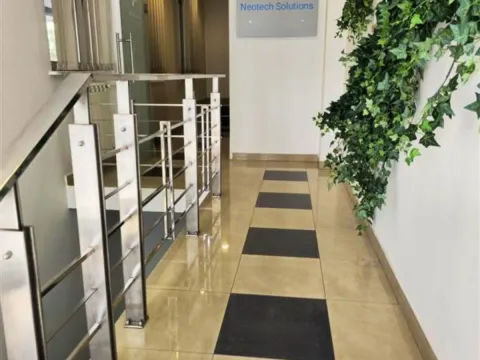 Izdavanje, poslovni prostor, 400m², Savski Venac, Beograd - image 17