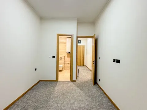 Rent, two bedroom apartment, 85m², City Kvart, Podgorica - image 8