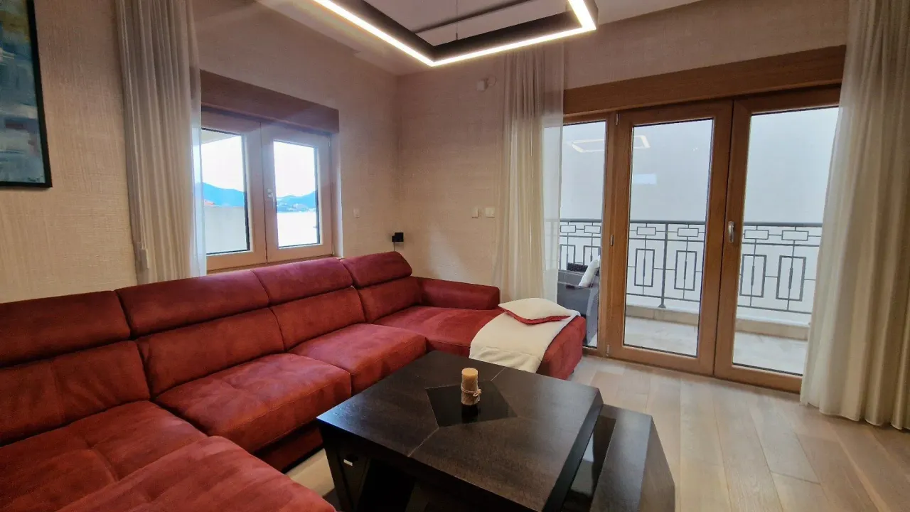 Sale, two bedroom apartment, 61m², Pržno, Budva