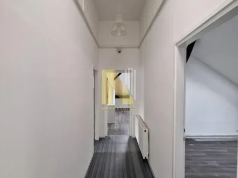 Izdavanje, poslovni prostor, 550m², Adamovićevo Naselje, Novi Sad Sve Podlokacije - image 12