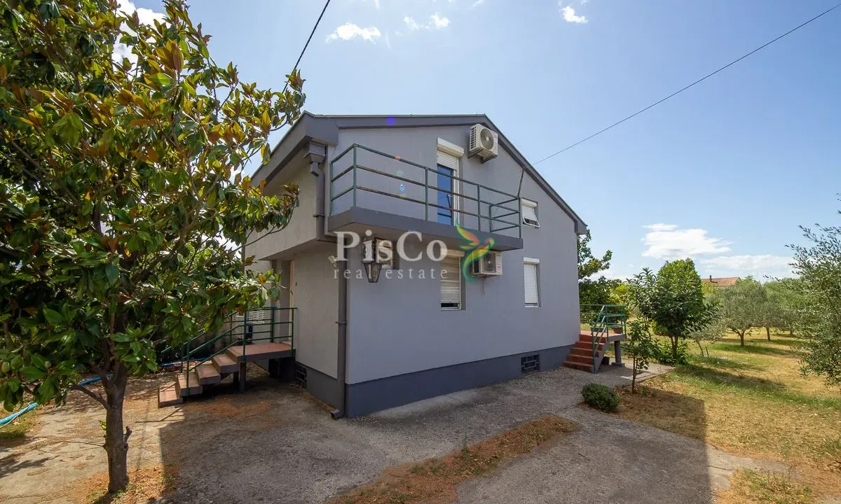 Izdavanje, kuća, 100m², Zeta, Podgorica