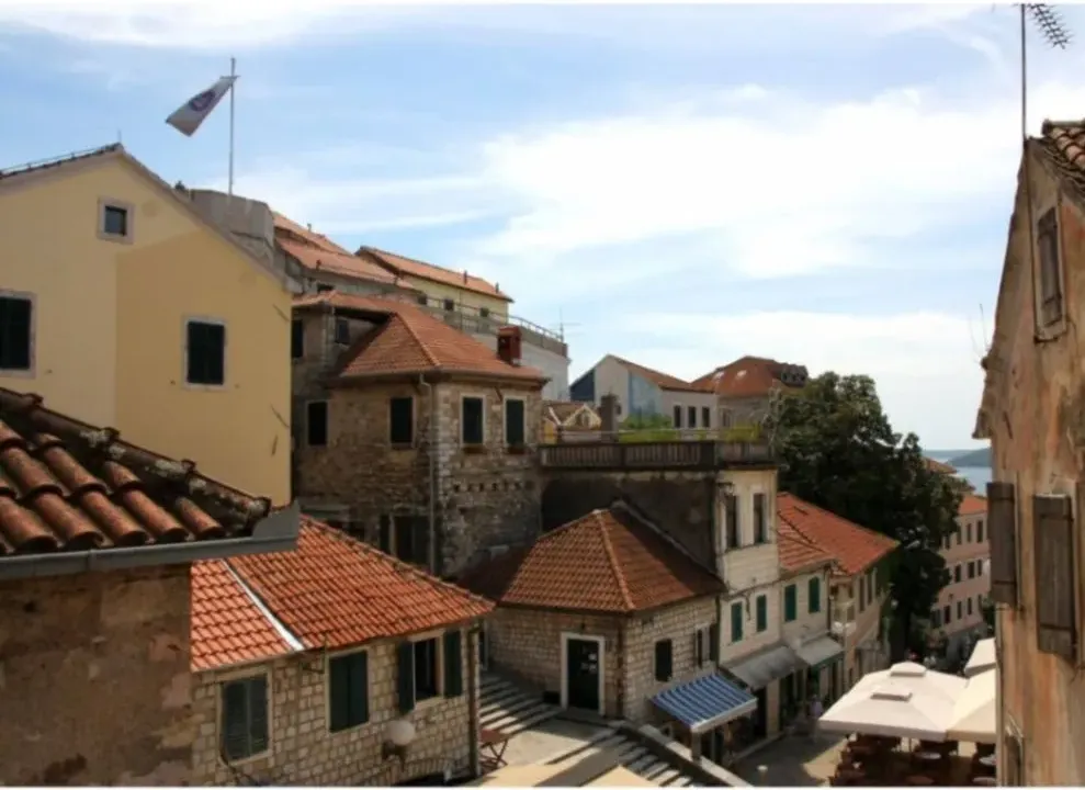 Rent, two bedroom apartment, 50m², Stari Grad, Herceg Novi