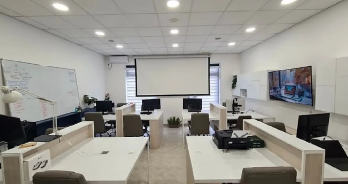 Sale, office space, 98m², Stari Aerodrom, Podgorica
