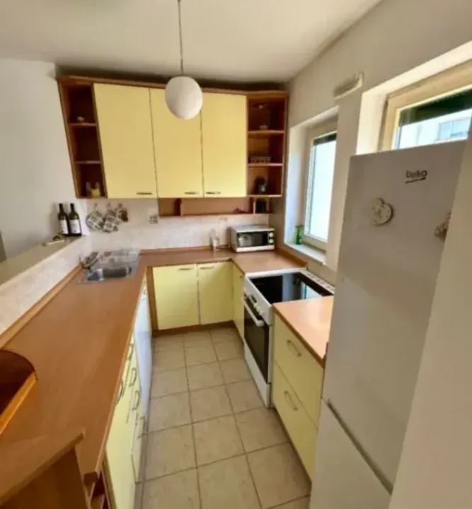 Izdavanje, jednosoban stan, 58m², Preko Morače, Podgorica