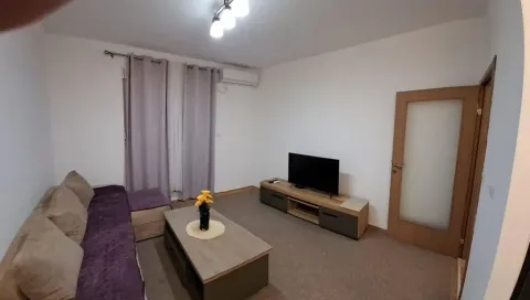 Rent, one bedroom apartment, 42m², Tuški Put, Podgorica - image 2