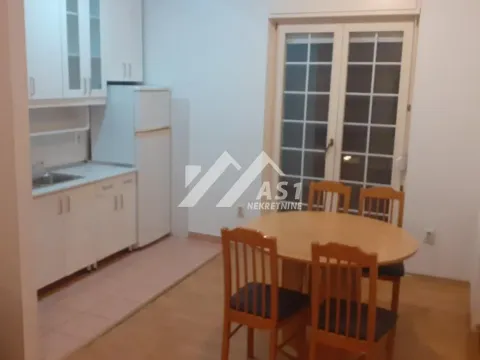 Izdavanje, dvosoban stan, 44m², Centar, Novi Sad - image 3