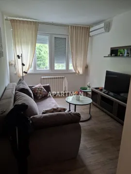 Rent, one bedroom apartment, 31m², Banovo Brdo, Beograd - image 1