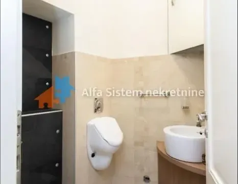 Rent, four bedroom apartment, 140m², Stari Grad, Beograd - image 24