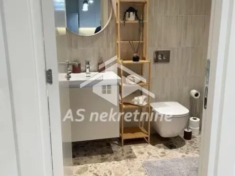 Izdavanje, dvosoban stan, 53m², Savski Venac, Beograd - image 22