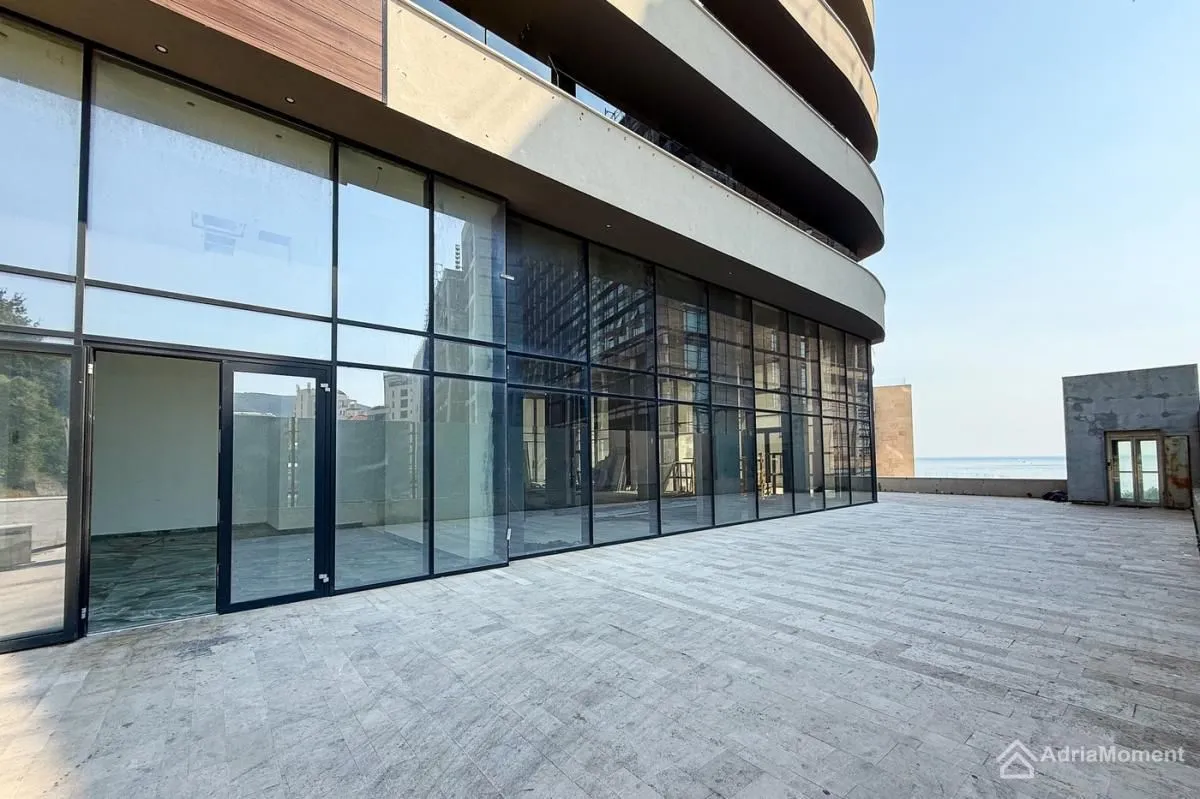 Prodaja, dvosoban stan, 70m², Rafailovići, Budva