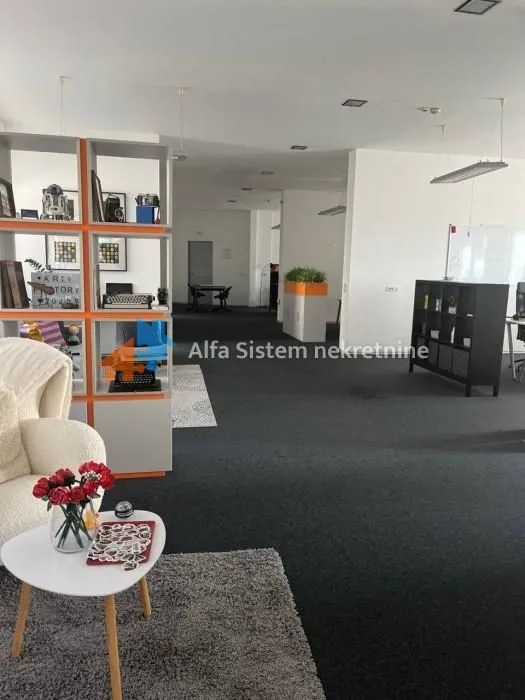 Rent, office space, 360m², Stari Grad, Beograd