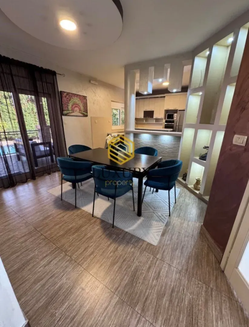 Rent, house, 330m², Golubovci, Podgorica